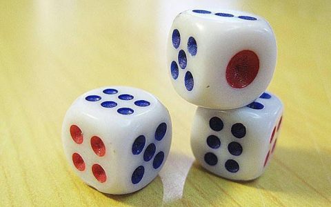 骰子是哪国发明的呢？骰子为什么颜色不一样