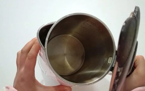 怎样用白醋去水垢？水垢如何快速去除