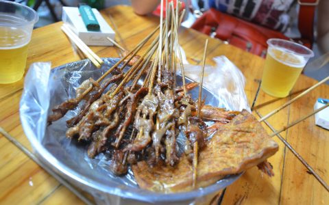宵夜夜宵的区别  北方人说宵夜还是夜宵