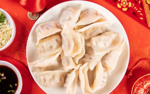 春节吃饺子的寓意（过年为什么要吃饺子）