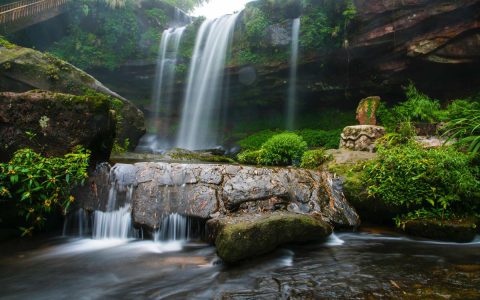 高山流水的主人公是谁？高山流水是指谁的故事