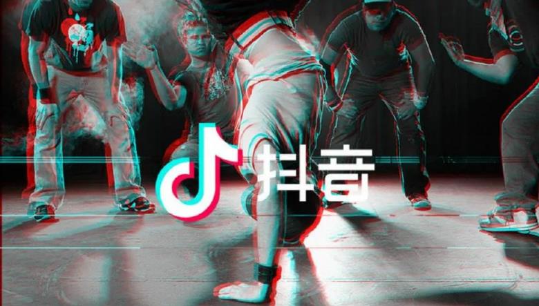 抖音怎么删除别人的评论？