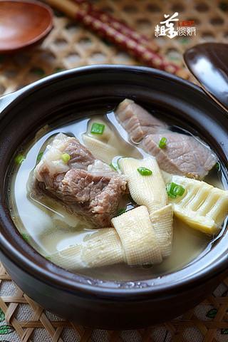 腌笃鲜怎么读(腌笃鲜是哪里的菜)