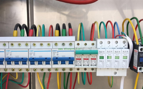 零火线路ln代表颜色?地线火线零线怎么区分