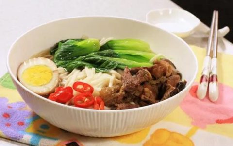 面条是什么做的，煮面条，用冷水还是热水？