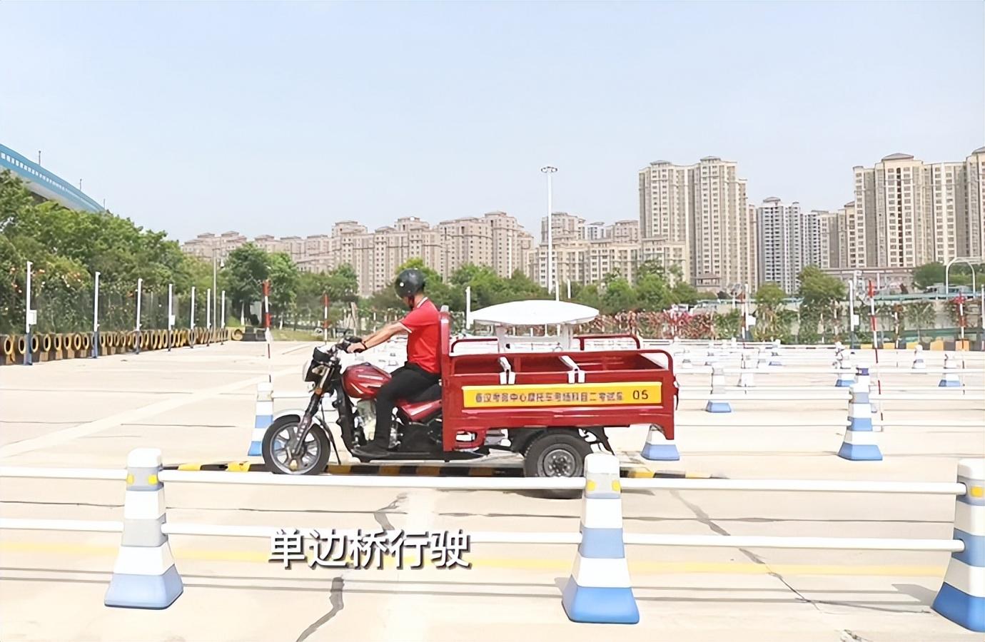 d驾照可以开什么车型，D驾驶证怎样考取？