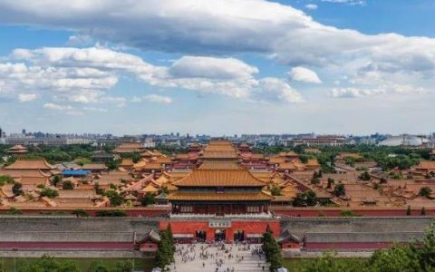北京紫禁城是哪个朝代建造的？