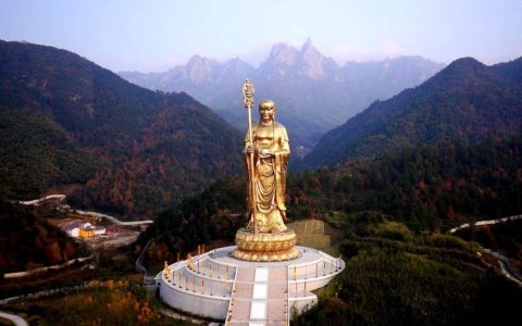 九华山海拔多少千米