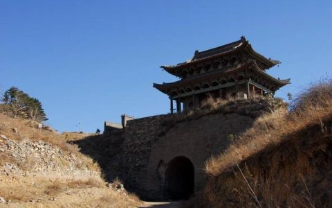 雁门为首的雁门关是在哪里（雁门为首的雁门关是在哪个省）