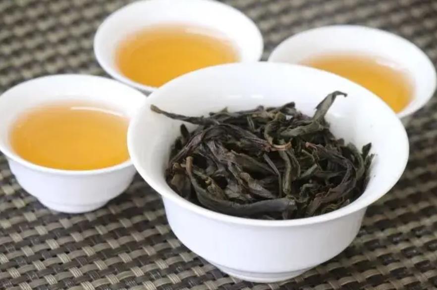 单从属什么茶类，单从茶的香气是从哪里来的？