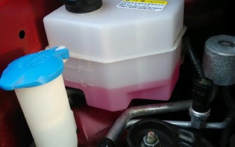 冷冻液和防冻液是一样的吗（防冻液是不是冷却液）
