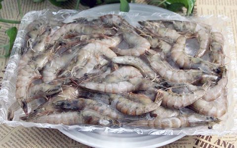 基围虾和青虾的区别（青虾好还是基围虾好）