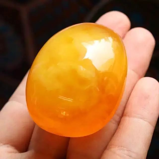 天然蜜蜡是怎么形成的（蜜蜡由什么形成）