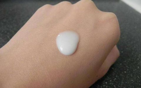水乳作用（水乳作用在皮肤哪一层）