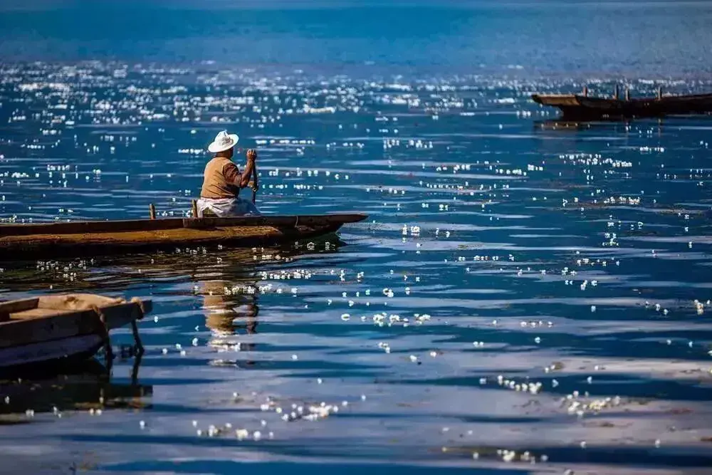 泸沽湖在哪里？泸沽湖是中国最美的湖泊之一