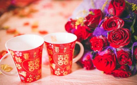 金婚多少年？结婚50周年被称金婚，60周年是什么婚