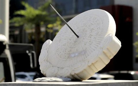 下午3点到4点是什么时辰？附十二时辰对照表
