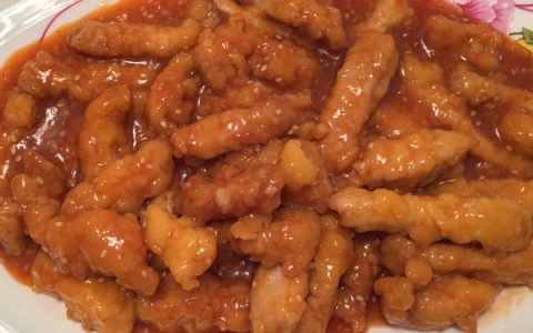 糖醋里脊用的是什么肉（糖醋里脊的故事）