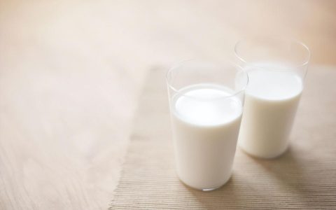 盒装牛奶保质期一般多久（瓶装奶、袋装奶、盒装奶有什么不同）