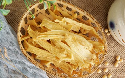 腐竹怎么做出来的？自制腐竹的做法
