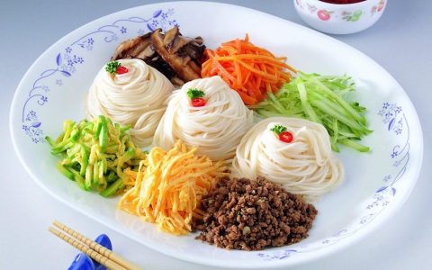 米线是酸性还是碱性（米线是什么做的 ）