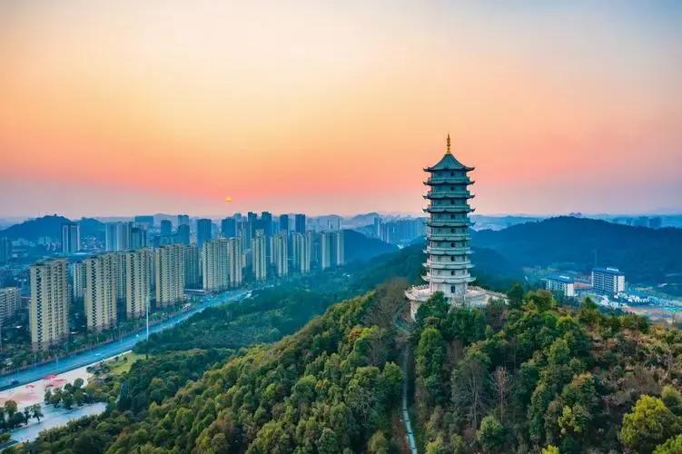 宜春在哪？宜春为什么叫宜春