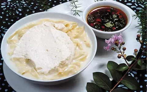 豆腐花和豆腐脑一样吗?豆腐花和豆腐脑的区别