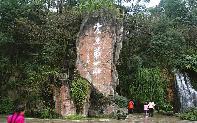 峨眉山在哪个省哪个市？峨眉山的特色