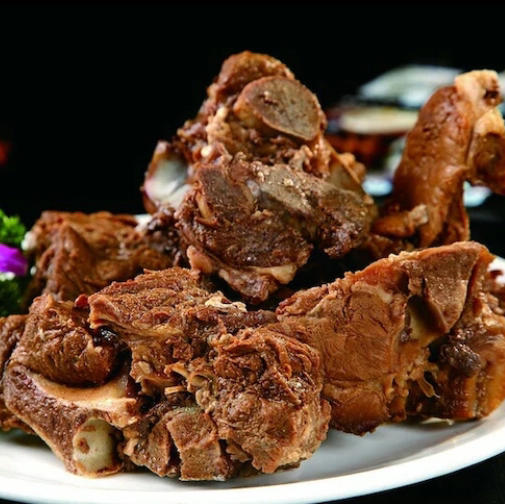 牛脊骨是牛哪个部位的（牛脊椎骨叫什么）
