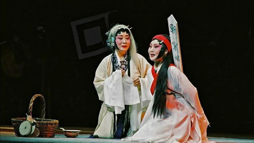 读关汉卿 说“铜豌豆”