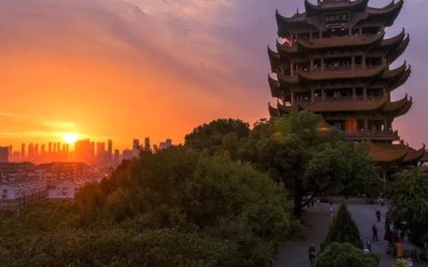 黄鹤楼在哪儿（中国黄鹤楼在什么地方）