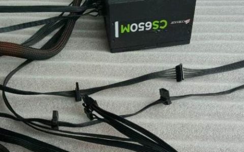 电脑用着用着自动关机什么原因（电脑运行着突然就关了）