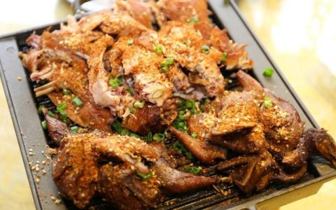 兔肉美味又营养，不适合跟这4种食物同食