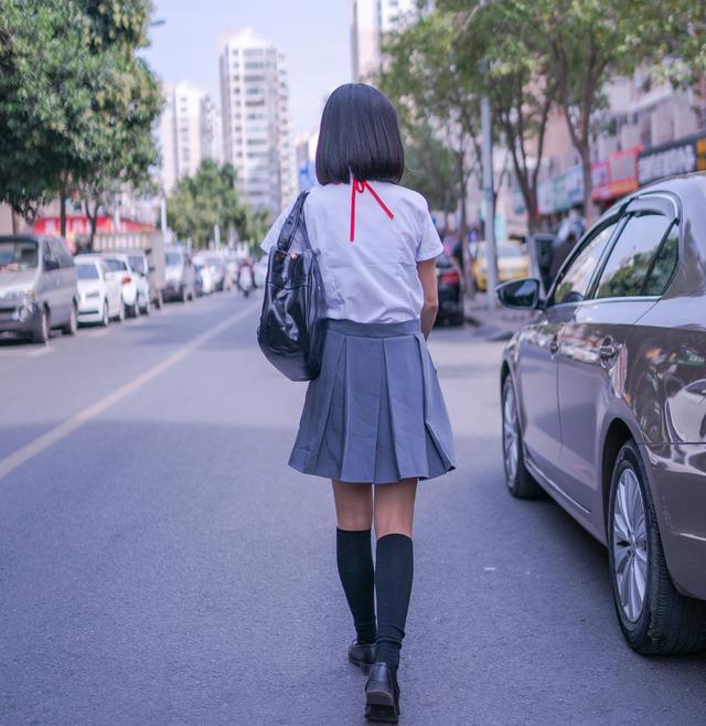 jk是什么意思衣服（jk指的是什么衣服）