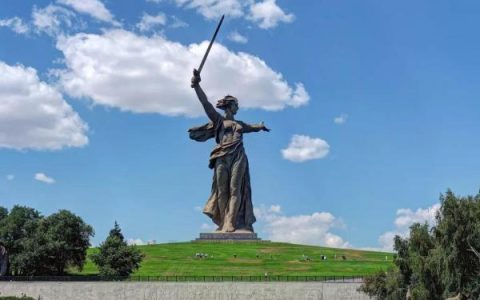 斯大林格勒现在叫什么城市（斯大林格勒是今天的哪个城市）