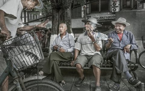 摆龙门阵四川话是什么意思（四川话日常方言大全）