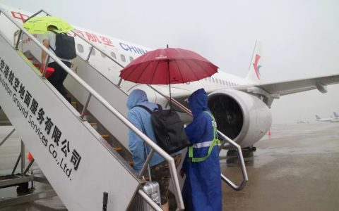 雨伞可以带上飞机吗（长柄雨伞可以带上飞机吗）