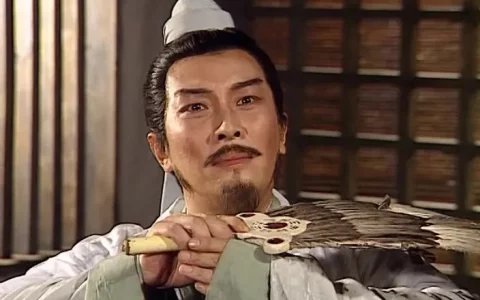 出师表中表明诸葛亮淡泊名利的句子是什么（出师表中哪句话表现出淡泊名利）