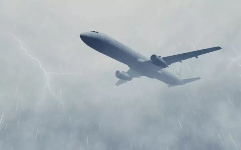中雨飞机可以正常飞吗（中雨影响飞机吗）
