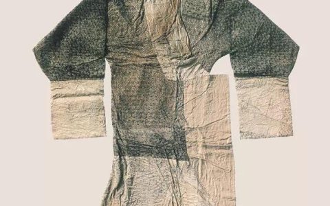 衣服是谁发明的（衣服是什么时候发明的）