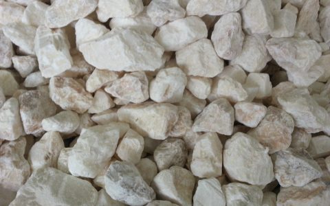 碳酸钙是生石灰还是熟石灰（生石灰和熟石灰的区别）
