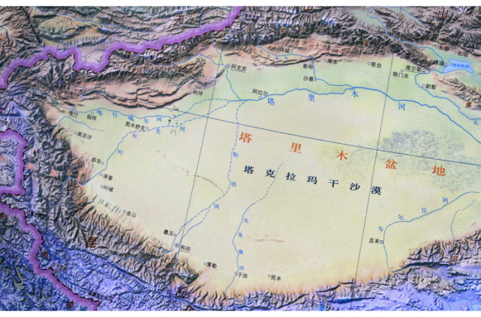 新疆地理概况和地貌特征（新疆地域特色）