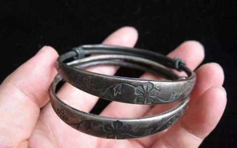纯银怎么清洗才能亮（银器发黑了怎么处理最简单）