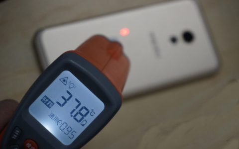 手机突然发热严重是什么原因(手机突然发热很严重)