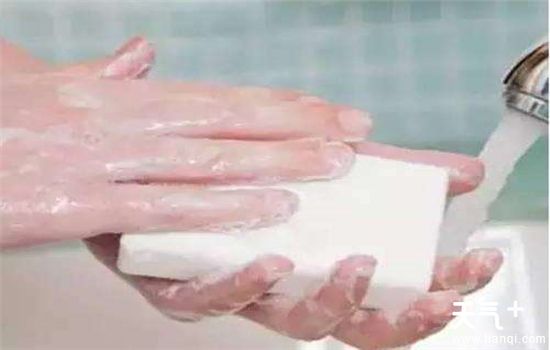 肥皂水的作用与用途（肥皂水是干嘛的）